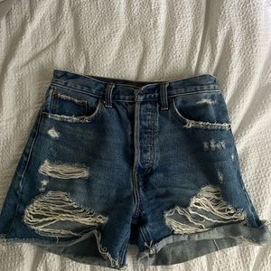Abercrombie high rise 4” short